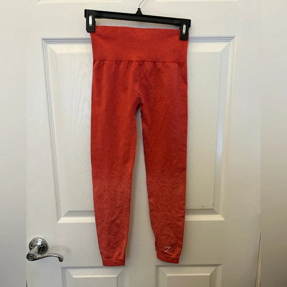 . Gymshark cherry red ombré leggings size small - Picture 2 of 3